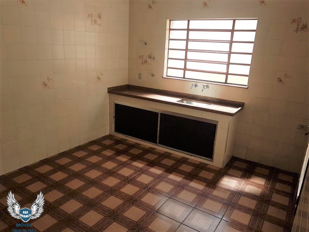 Sobrado à venda com 2 quartos, 164m² - Foto 11