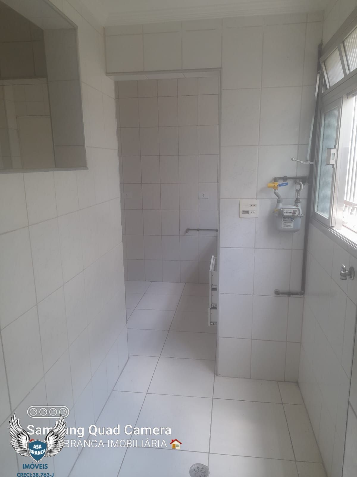 Apartamento para alugar com 2 quartos, 75m² - Foto 11