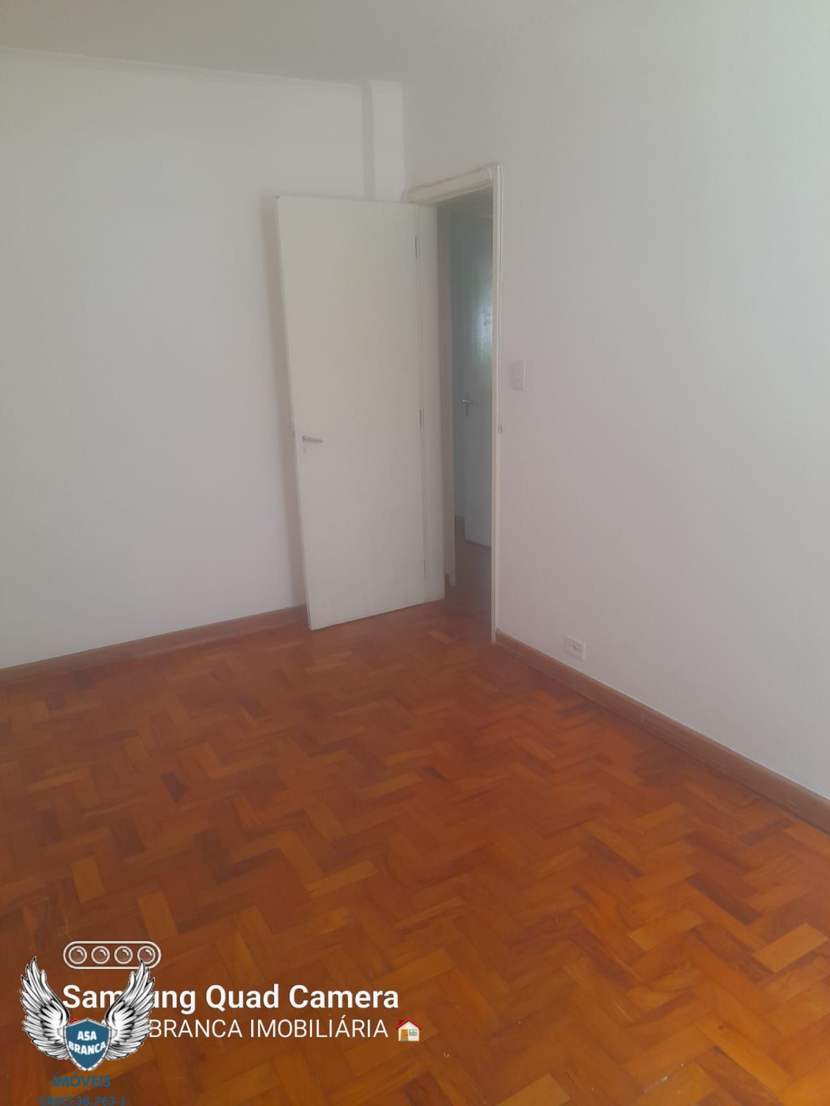 Apartamento para alugar com 2 quartos, 75m² - Foto 25