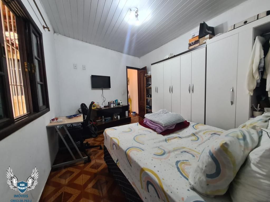 Casa à venda com 4 quartos, 244m² - Foto 23