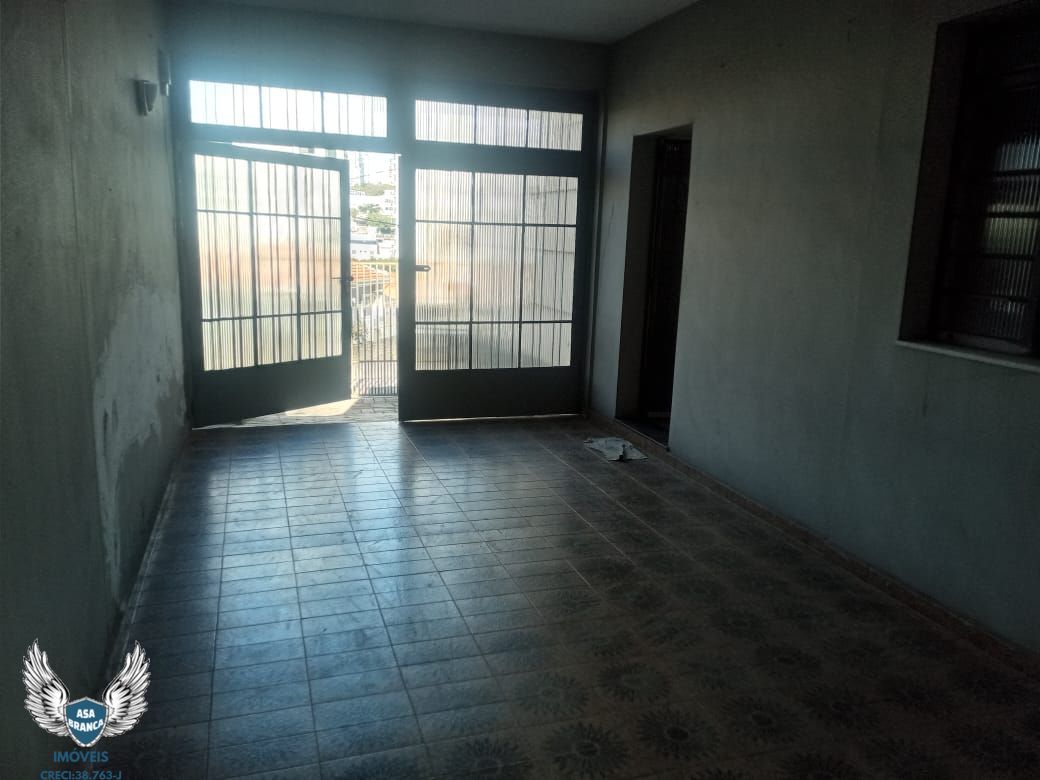 Sobrado à venda com 3 quartos, 234m² - Foto 22