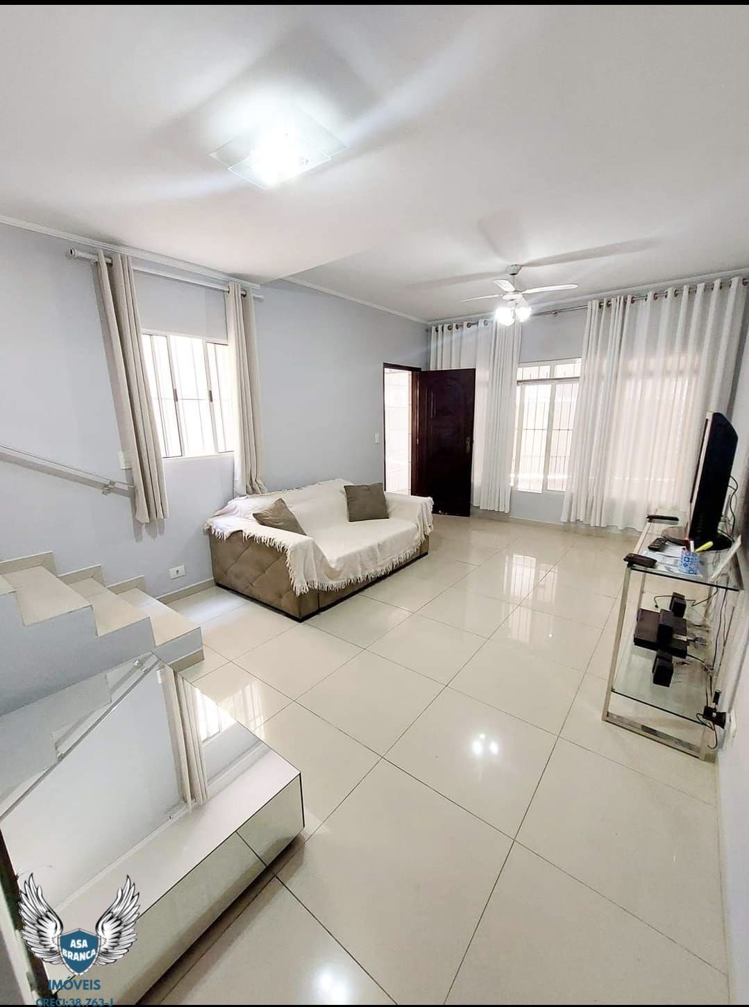 Sobrado à venda com 2 quartos, 126m² - Foto 1