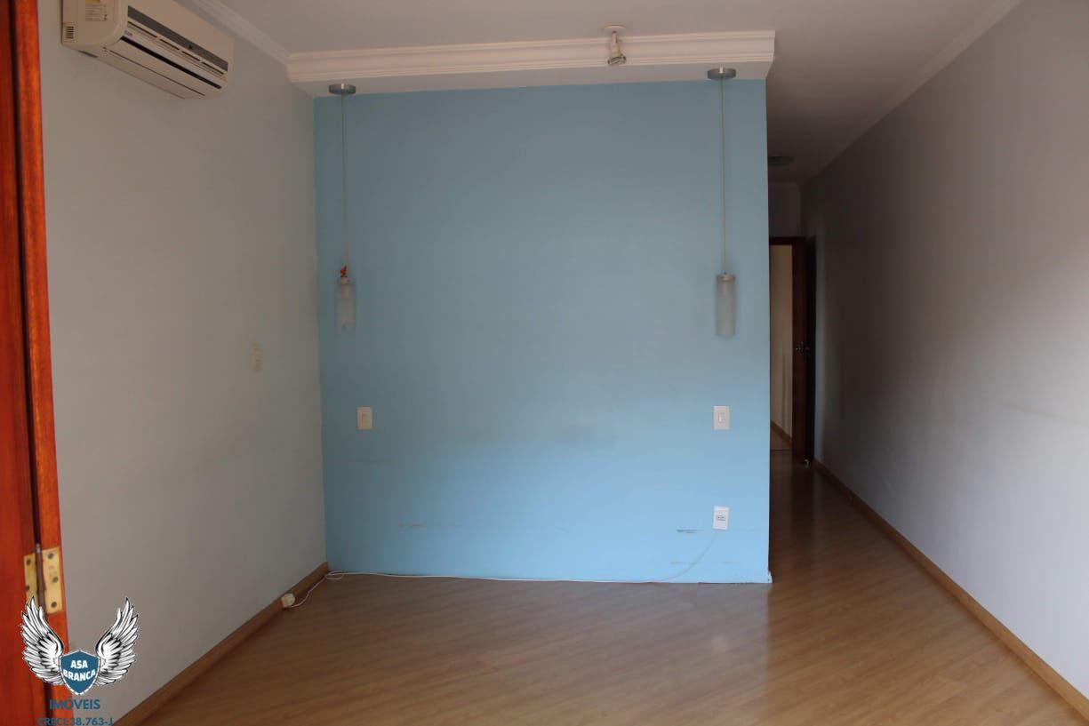 Sobrado à venda com 3 quartos, 300m² - Foto 13