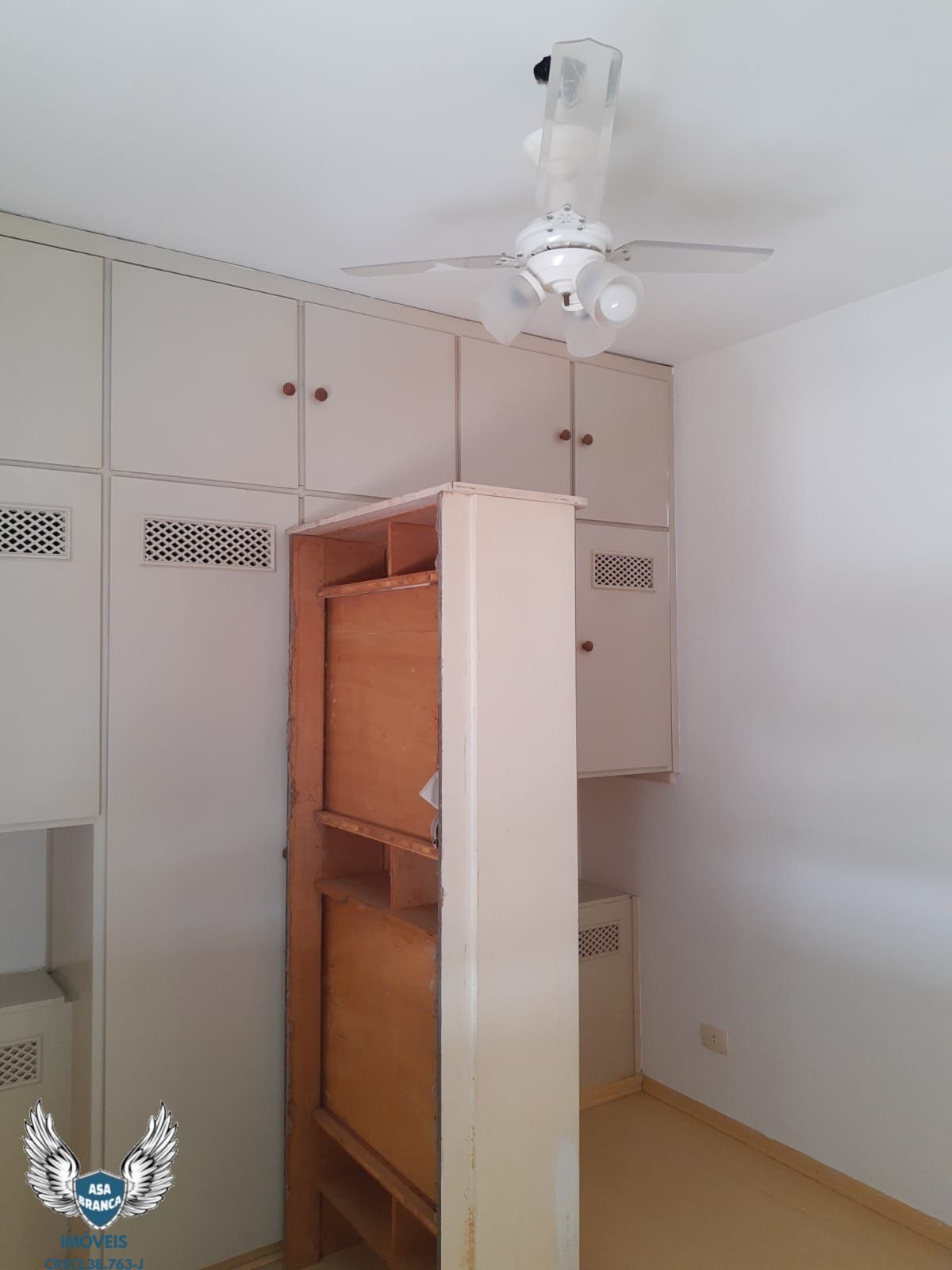 Apartamento à venda com 2 quartos, 75m² - Foto 11