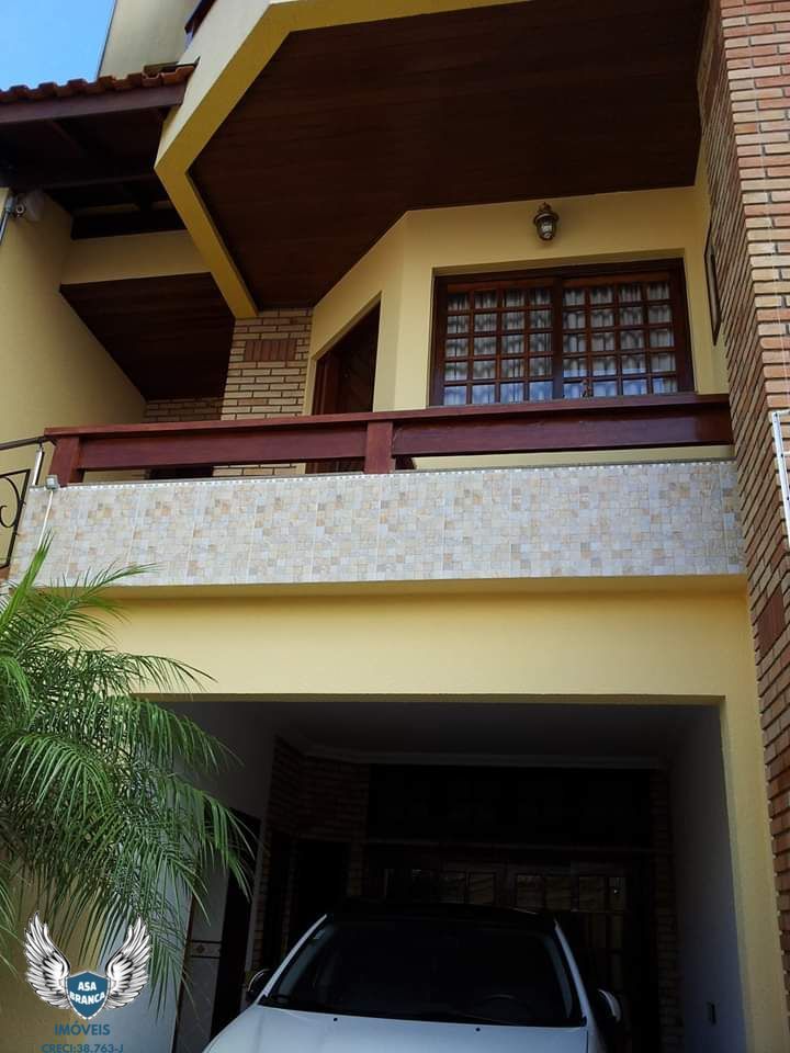 Casa à venda com 4 quartos, 260m² - Foto 13