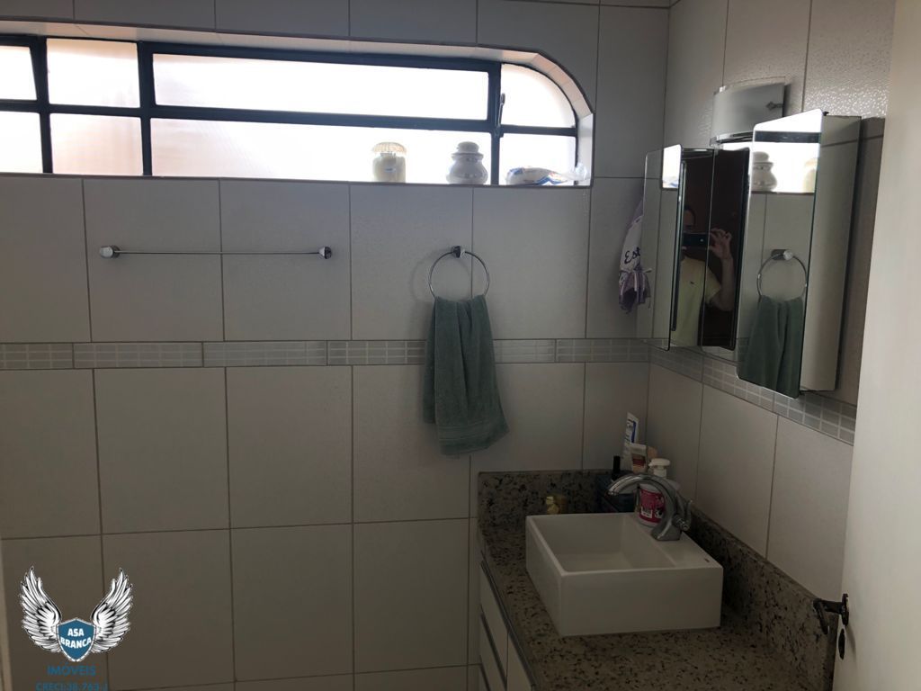 Sobrado à venda com 3 quartos, 194m² - Foto 24