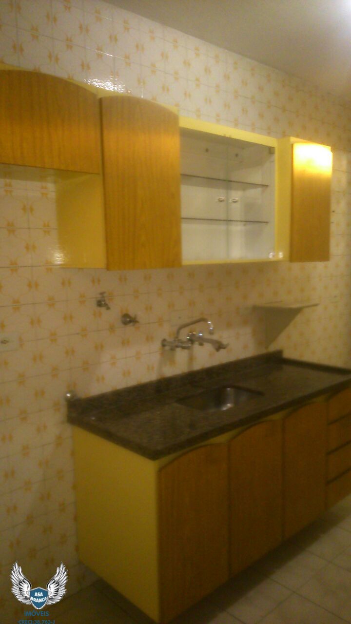 Apartamento à venda com 2 quartos, 72m² - Foto 11