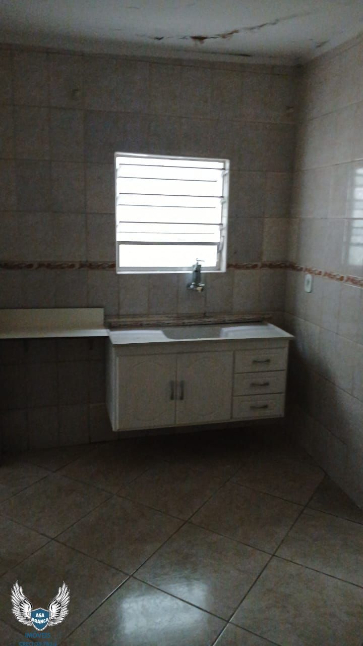 Casa para alugar com 1 quarto, 60m² - Foto 3