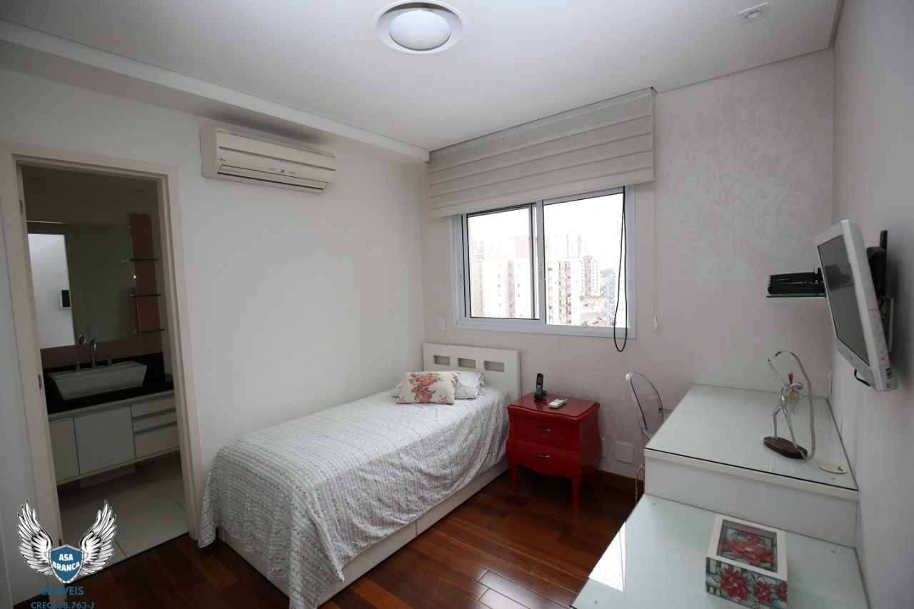 Apartamento à venda com 3 quartos, 240m² - Foto 22