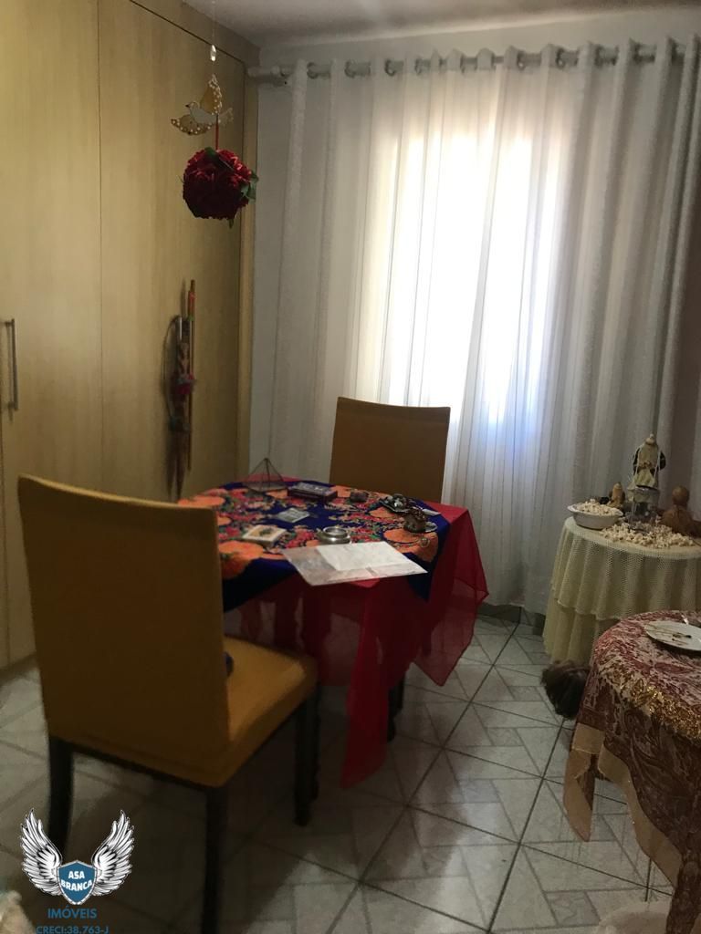 Casa à venda com 5 quartos, 291m² - Foto 19