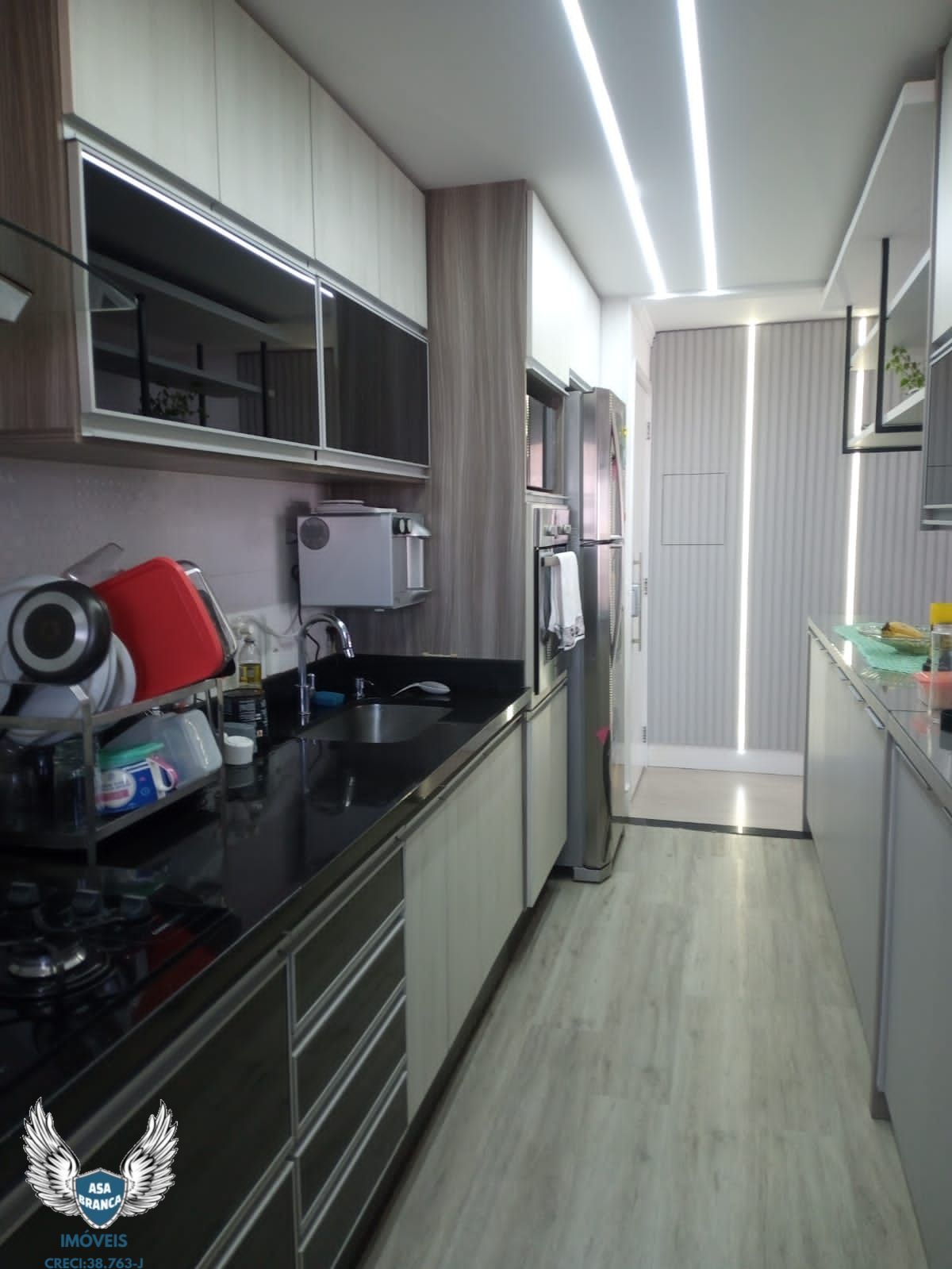 Apartamento à venda com 2 quartos, 79m² - Foto 31