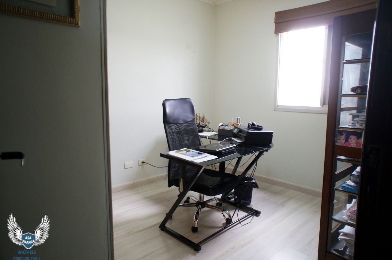 Apartamento à venda com 3 quartos, 137m² - Foto 20