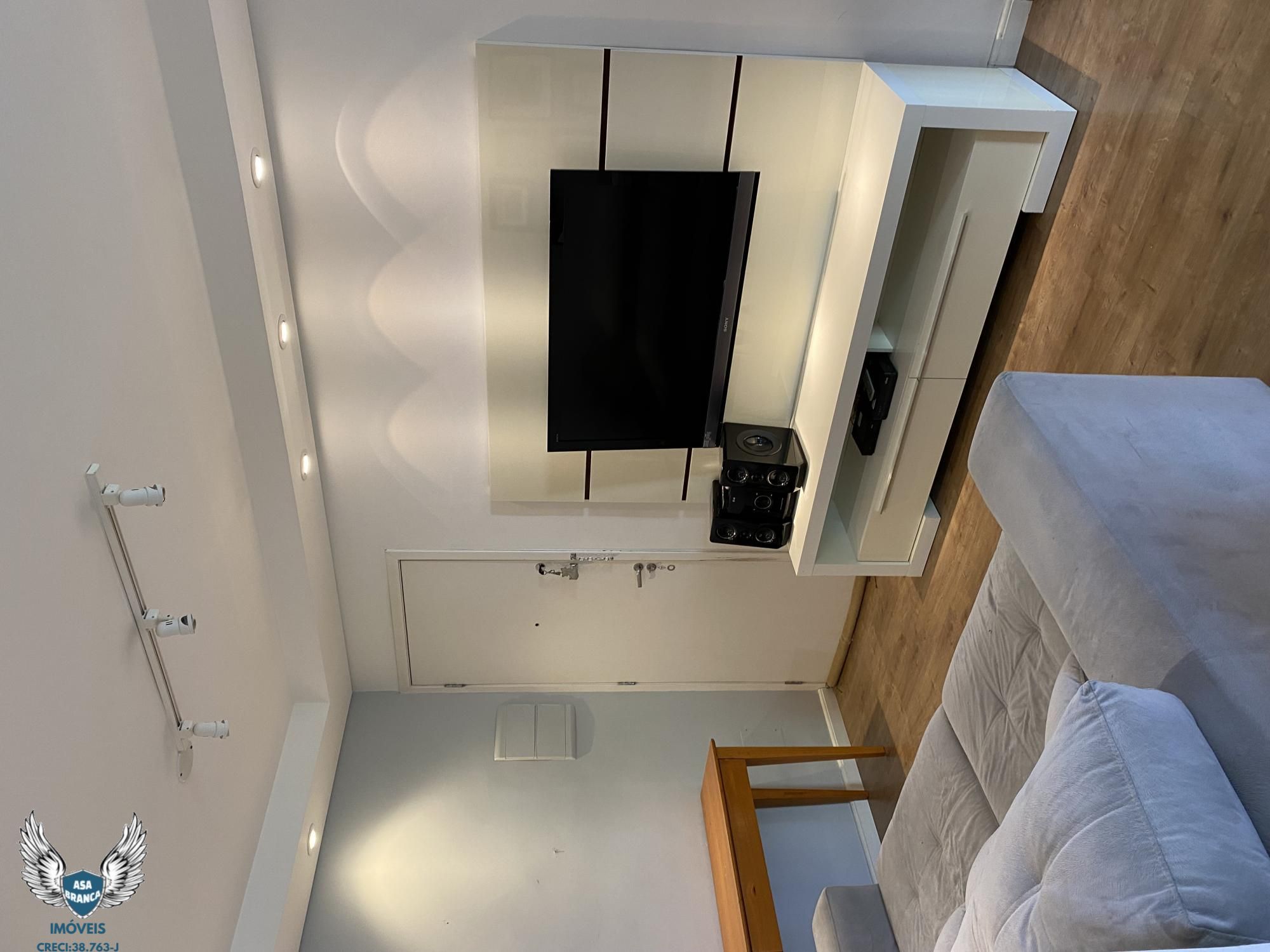 Apartamento à venda com 2 quartos, 63m² - Foto 17