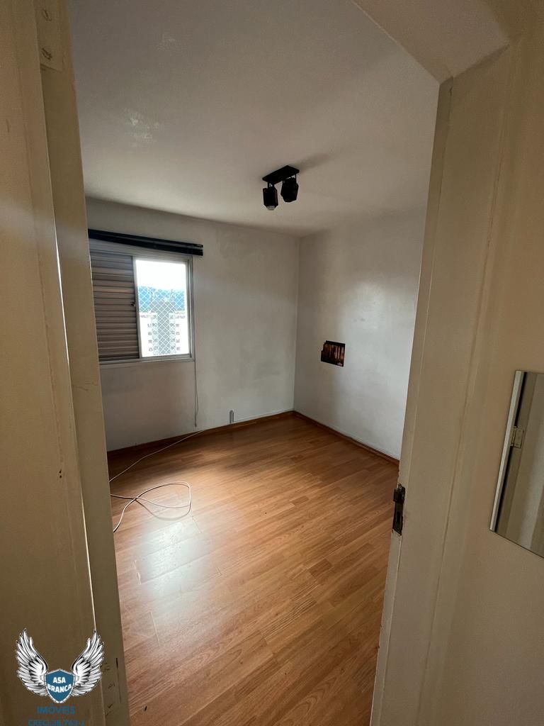 Apartamento à venda com 3 quartos, 100m² - Foto 13