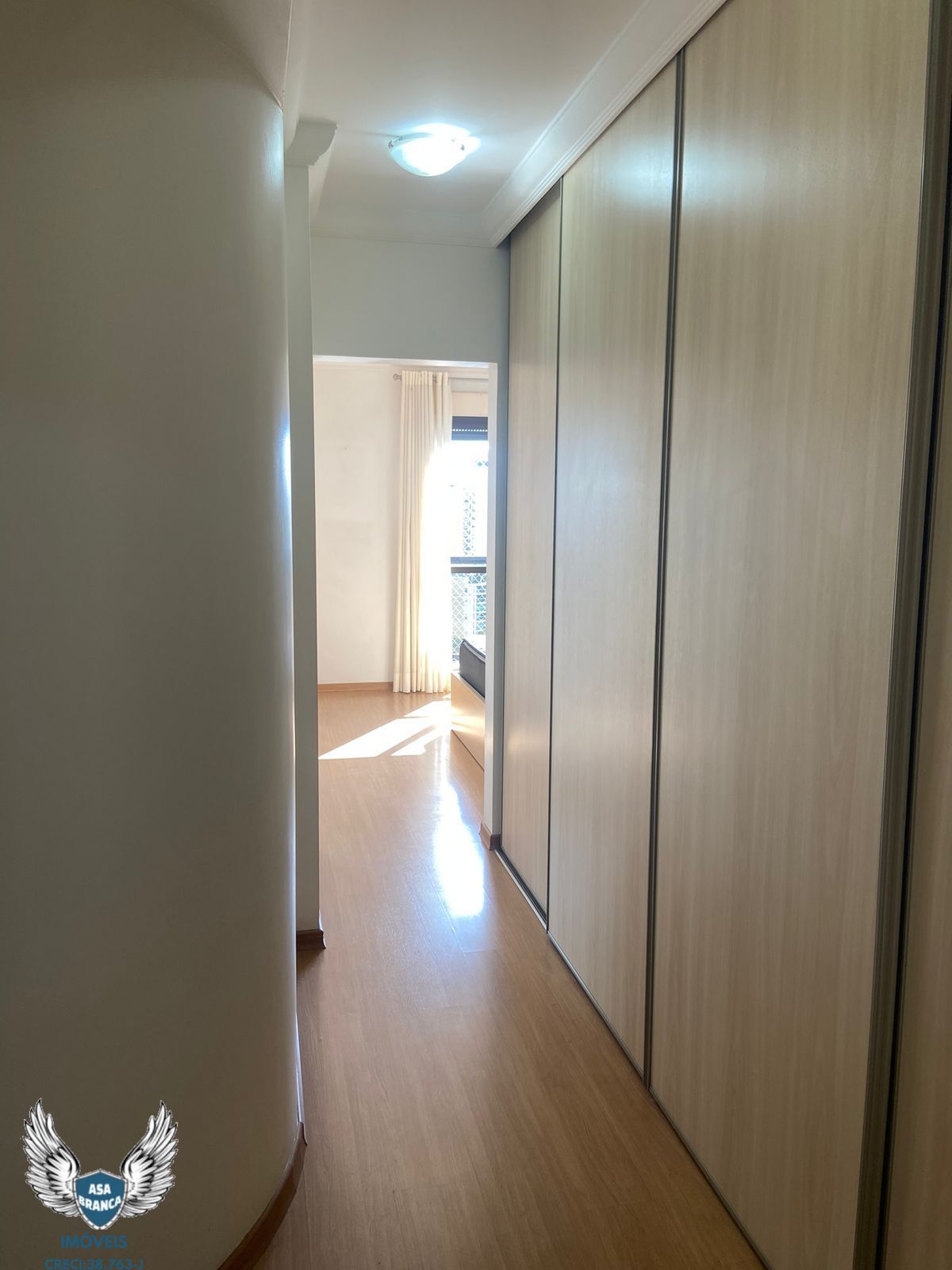 Apartamento à venda com 3 quartos, 135m² - Foto 5