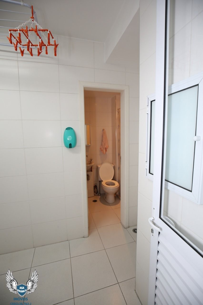 Apartamento à venda com 3 quartos, 240m² - Foto 13