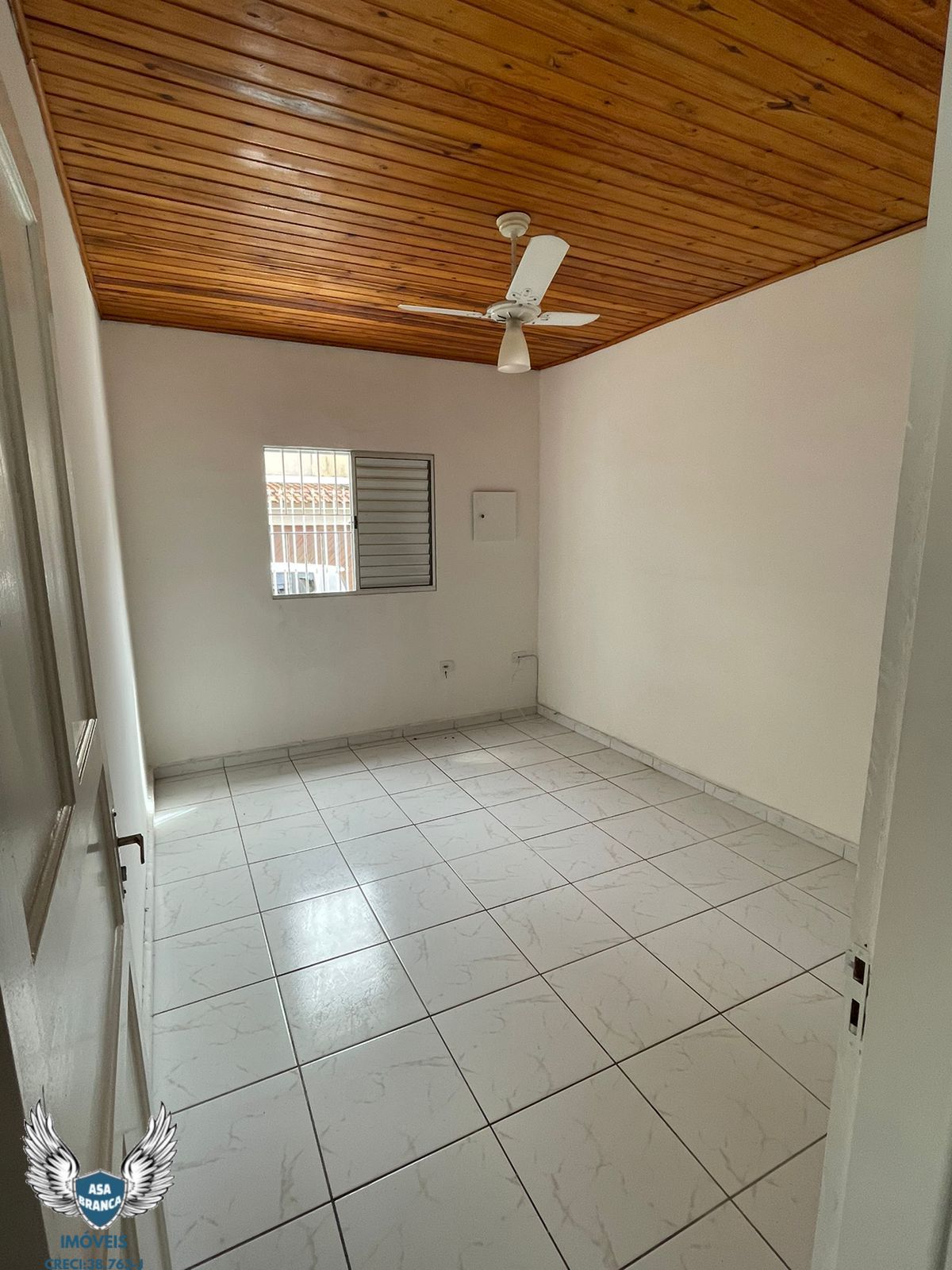 Casa à venda com 2 quartos, 50m² - Foto 15