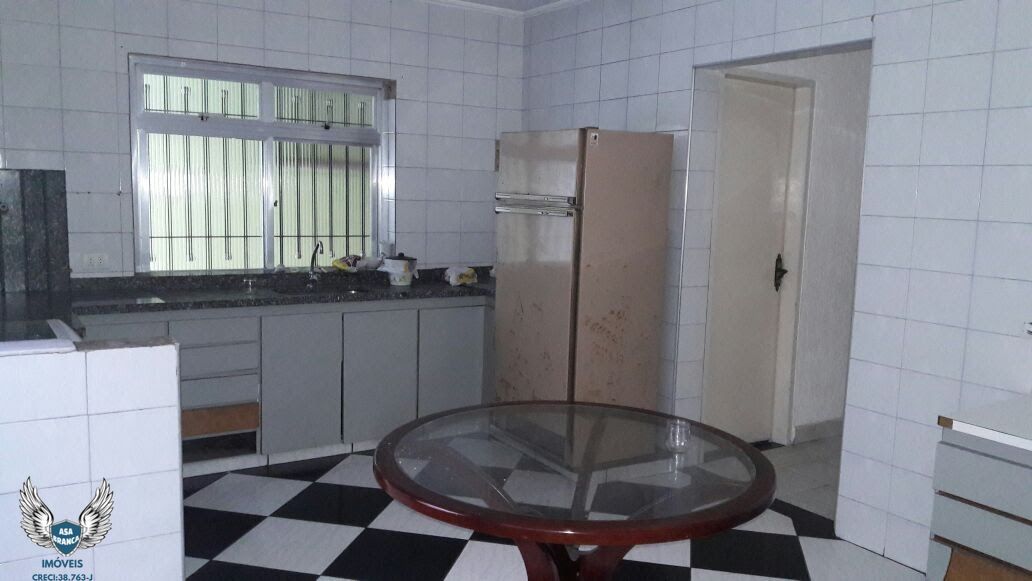 Sobrado à venda com 5 quartos, 150m² - Foto 11