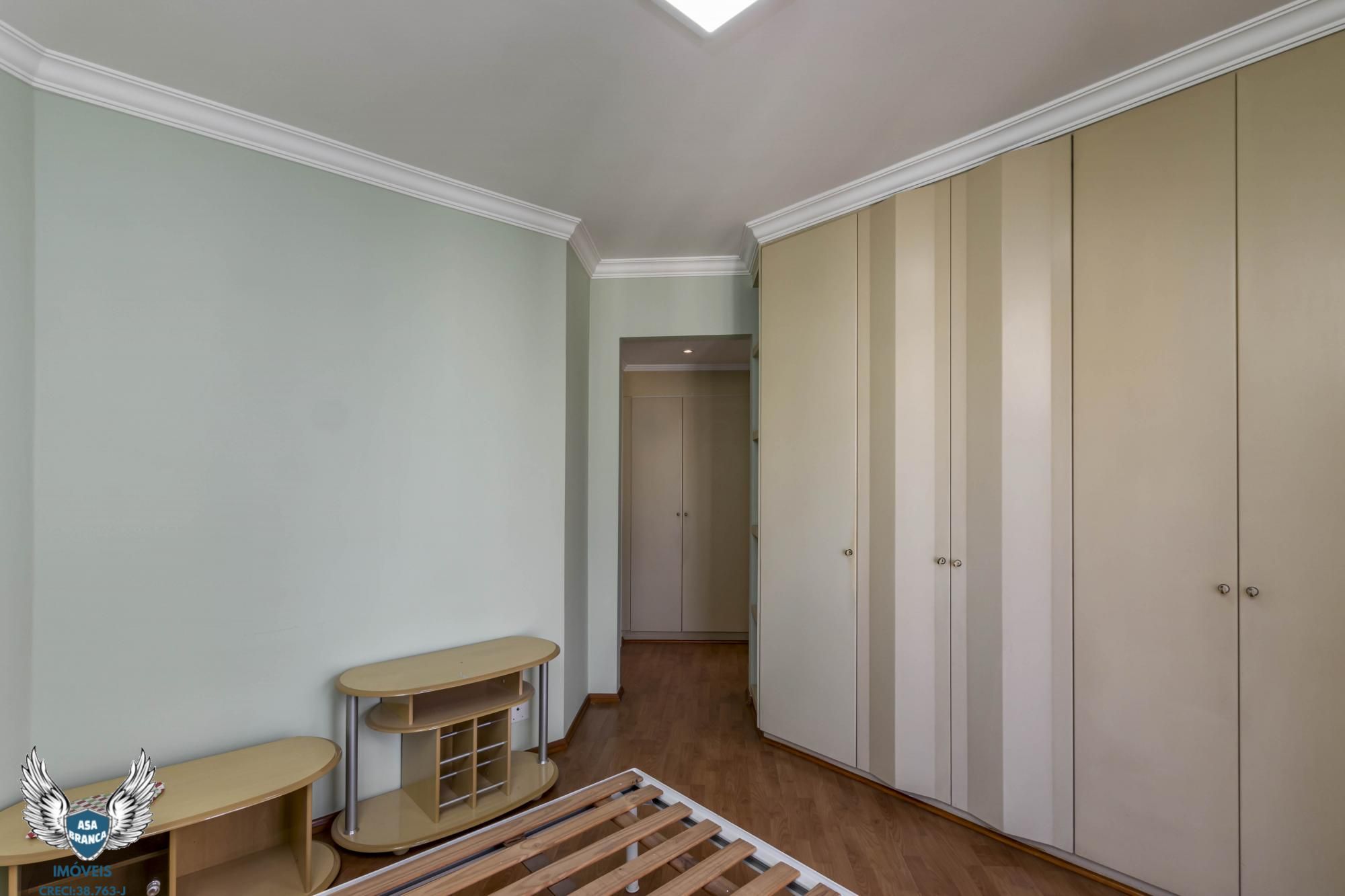 Apartamento à venda com 2 quartos, 104m² - Foto 13