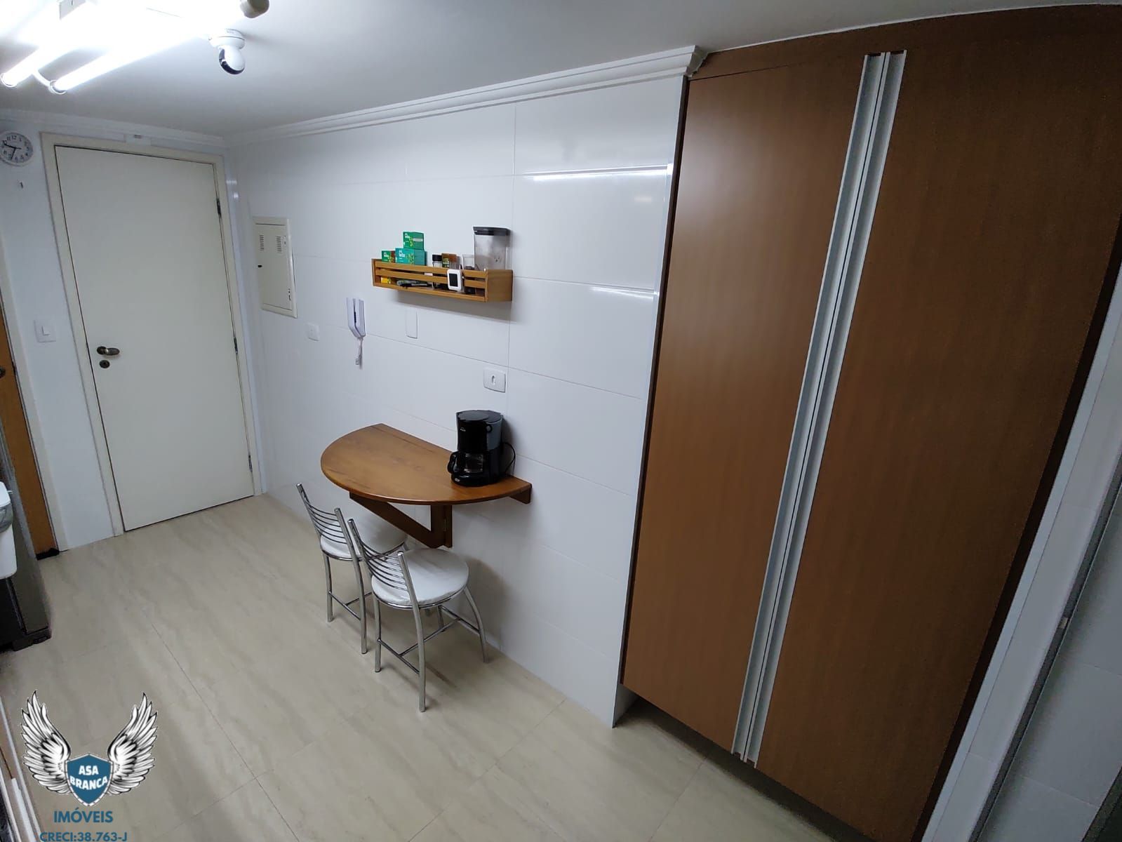 Apartamento à venda com 3 quartos, 75m² - Foto 13