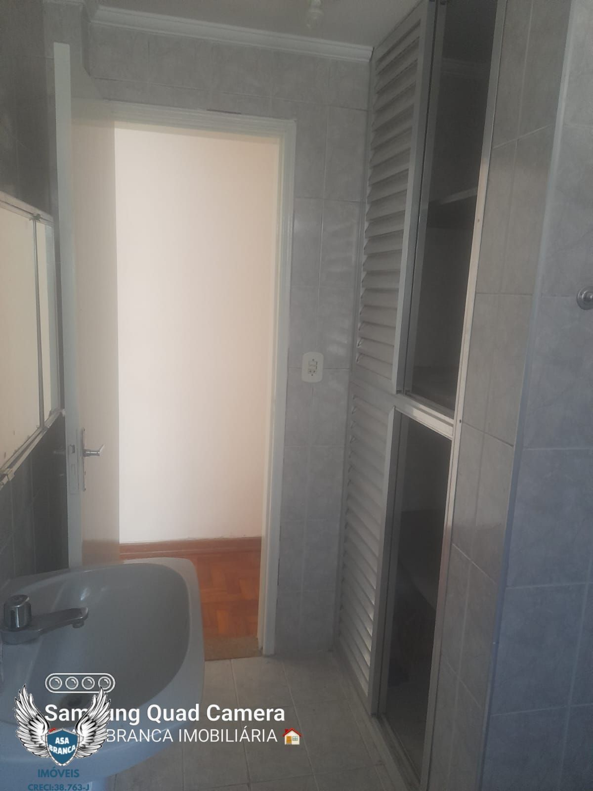 Apartamento para alugar com 2 quartos, 75m² - Foto 17