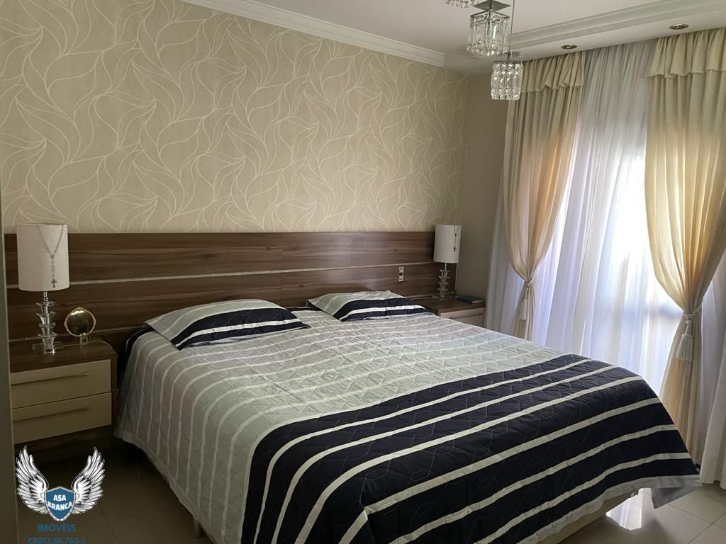 Apartamento à venda com 4 quartos, 208m² - Foto 11