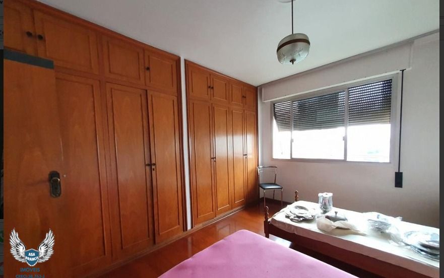 Apartamento à venda com 3 quartos, 234m² - Foto 11