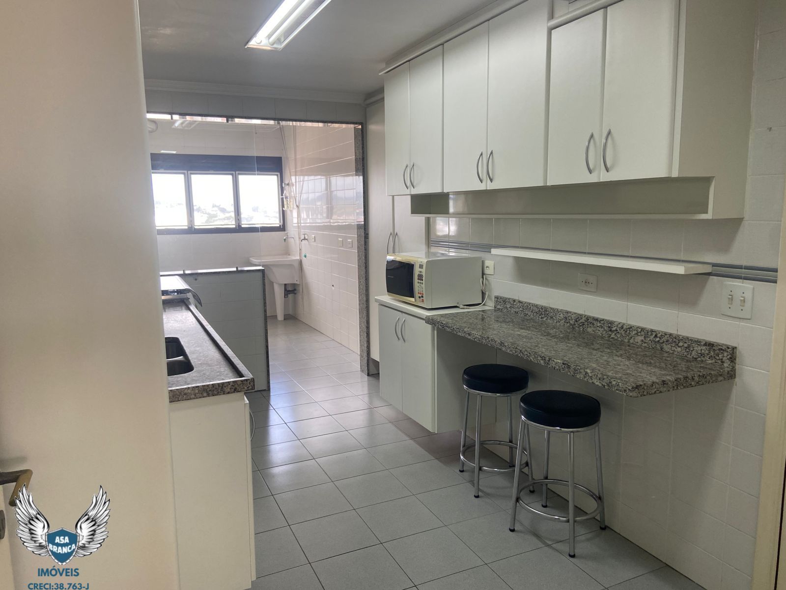 Apartamento à venda com 3 quartos, 135m² - Foto 21