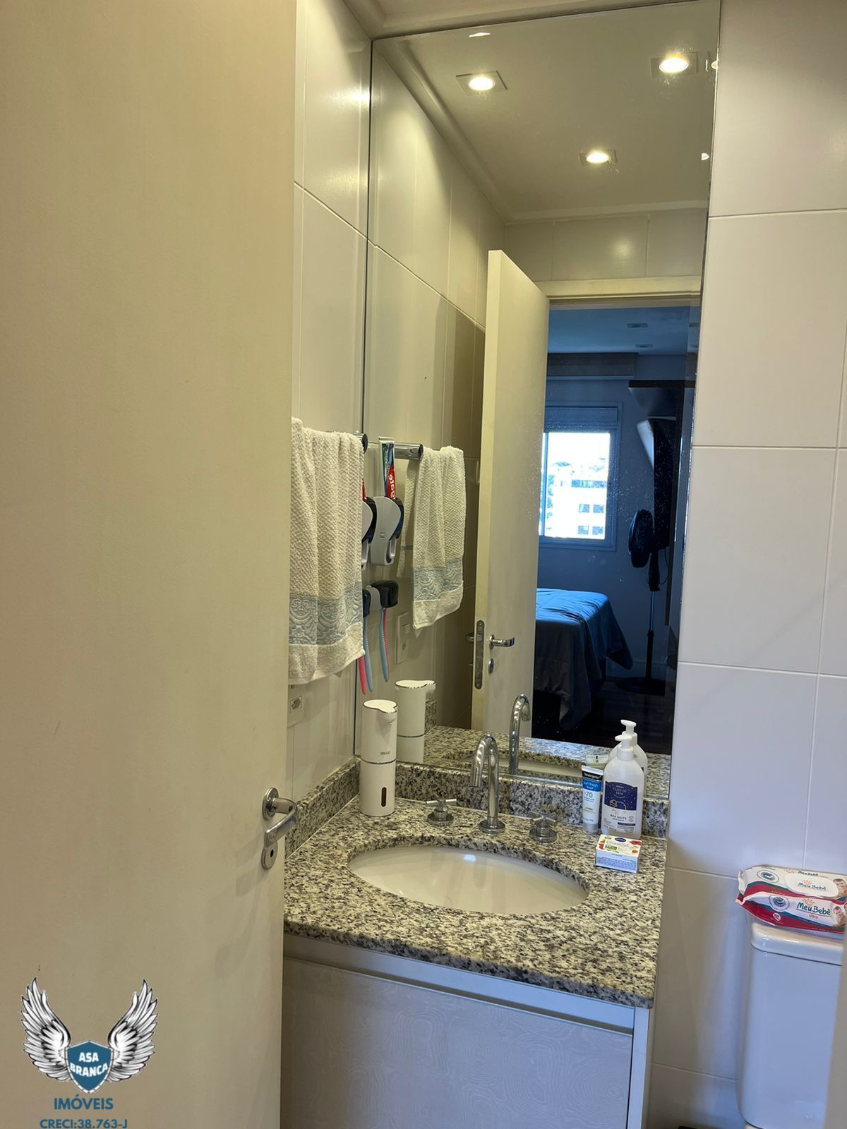 Apartamento à venda com 2 quartos, 70m² - Foto 13