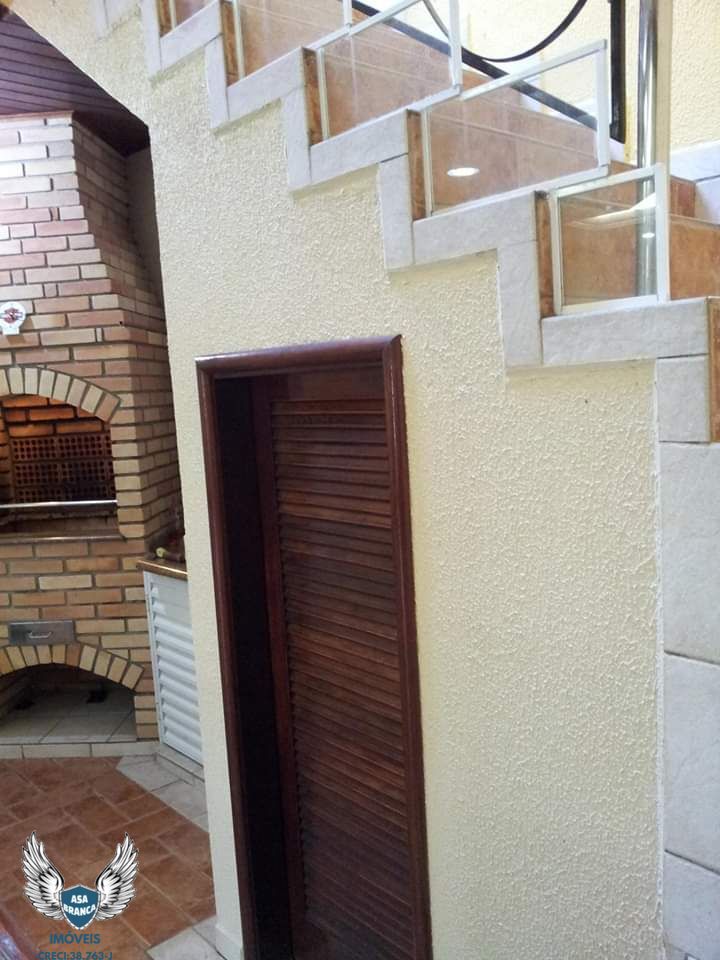 Casa à venda com 4 quartos, 260m² - Foto 20