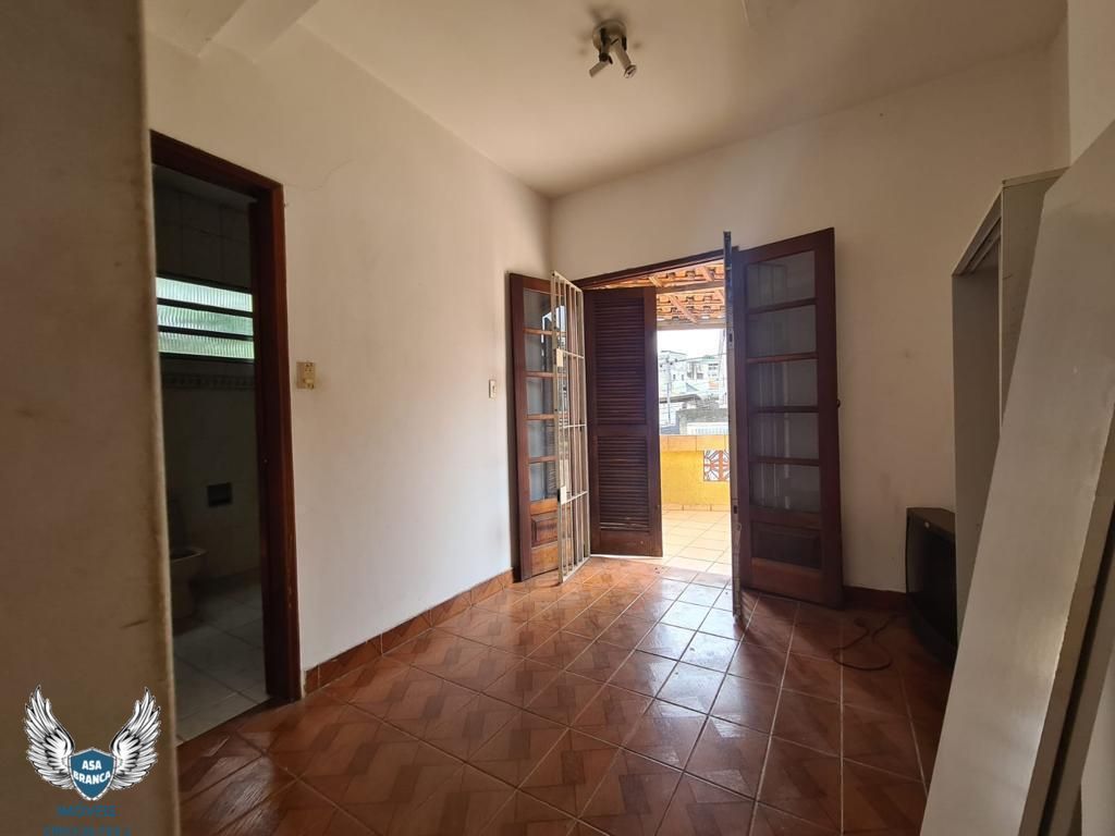 Casa à venda com 4 quartos, 244m² - Foto 22