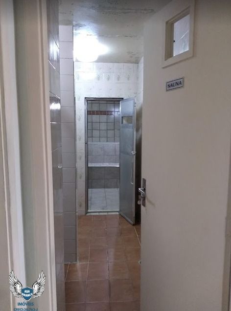 Apartamento à venda com 2 quartos, 64m² - Foto 28