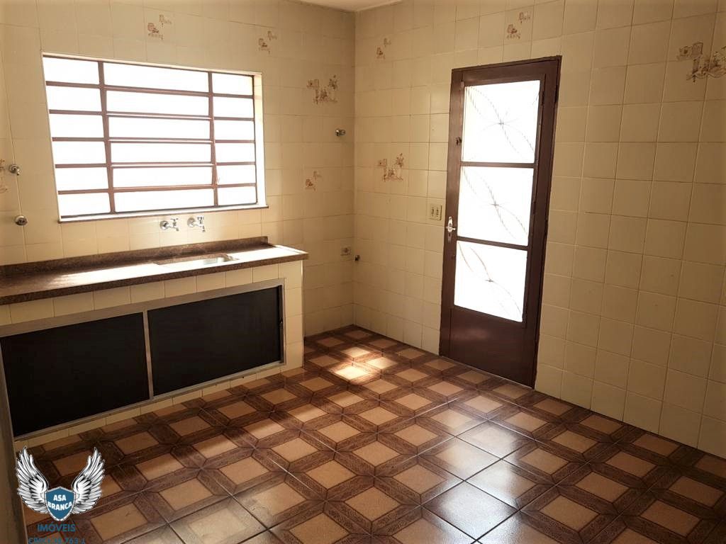 Sobrado à venda com 2 quartos, 164m² - Foto 12