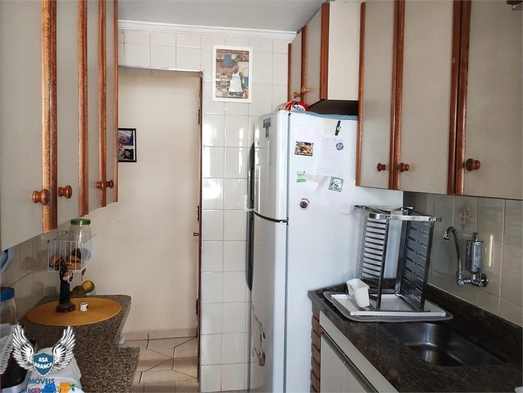 Apartamento à venda com 2 quartos, 63m² - Foto 12