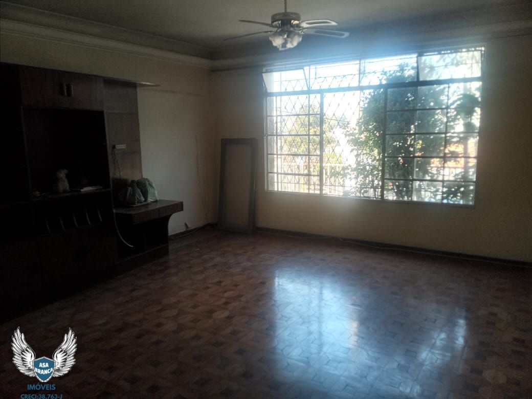 Sobrado à venda com 3 quartos, 234m² - Foto 37