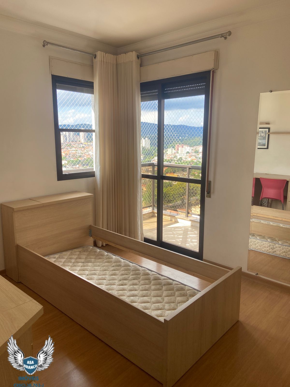 Apartamento à venda com 3 quartos, 135m² - Foto 18