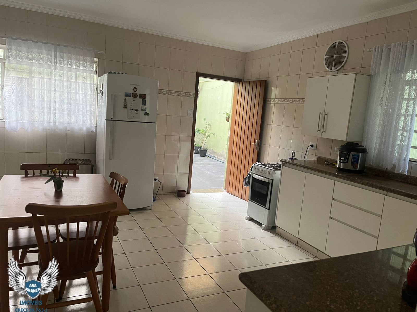 Sobrado à venda com 3 quartos, 200m² - Foto 13