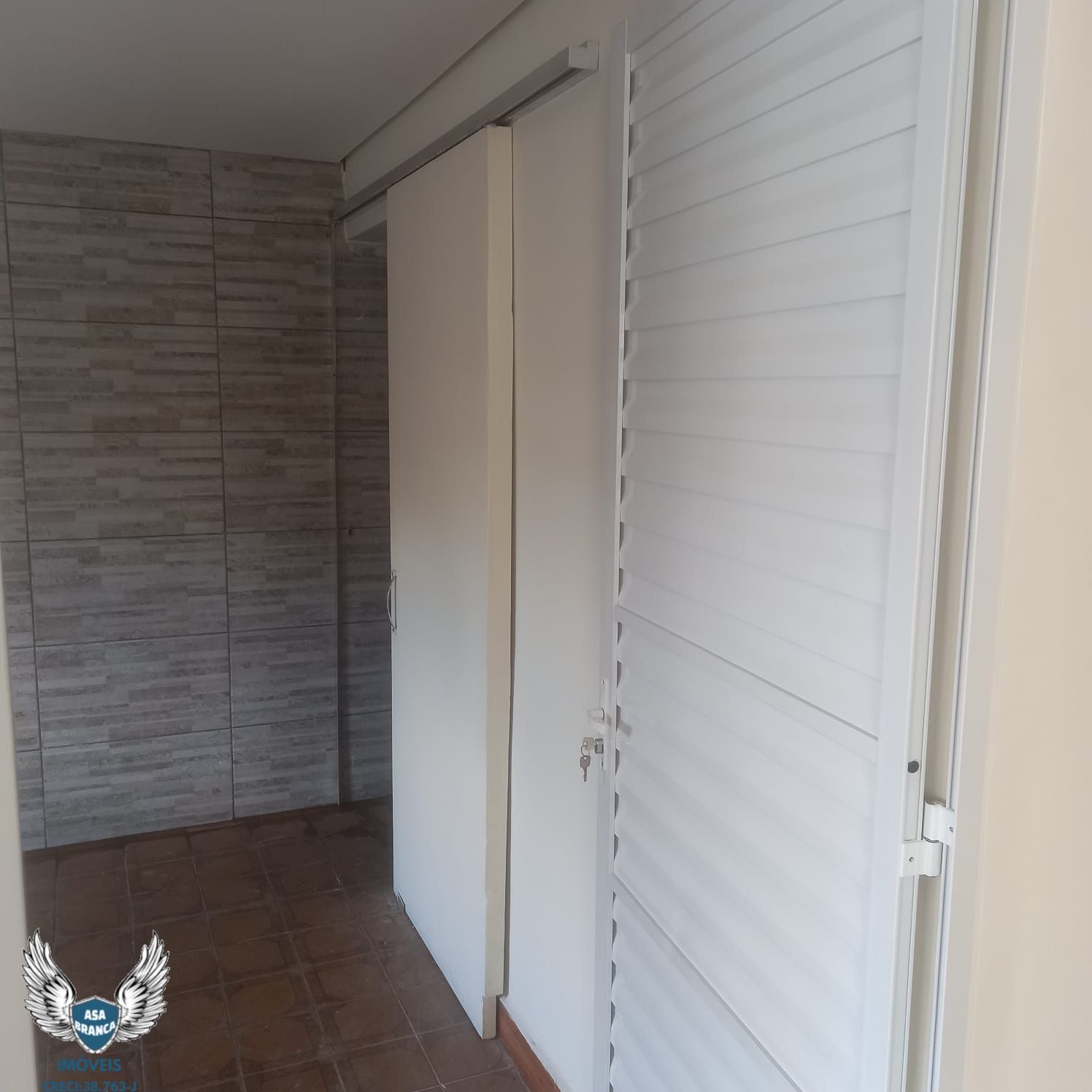 Casa à venda com 3 quartos, 98m² - Foto 26