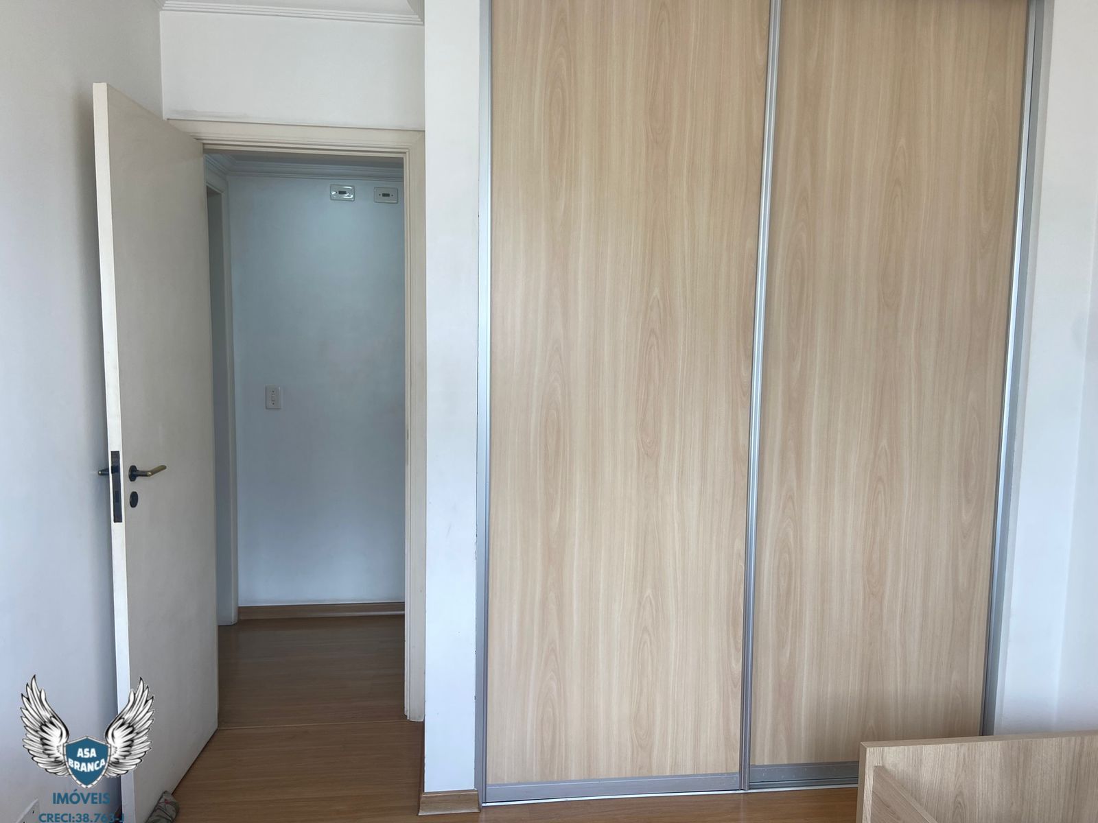 Apartamento à venda com 3 quartos, 135m² - Foto 9