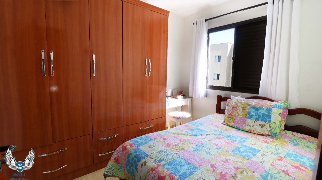 Apartamento à venda com 2 quartos, 57m² - Foto 15