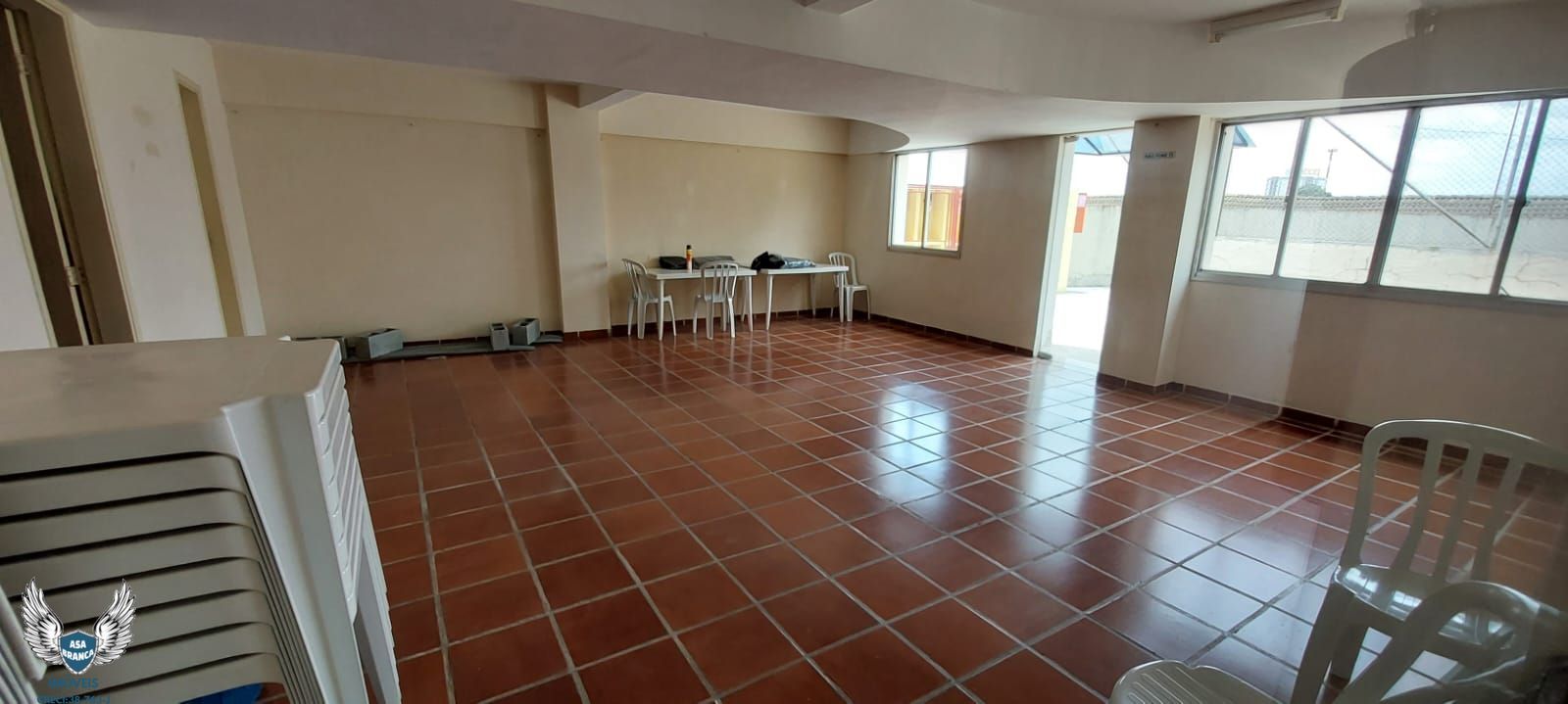 Apartamento à venda com 2 quartos, 63m² - Foto 11