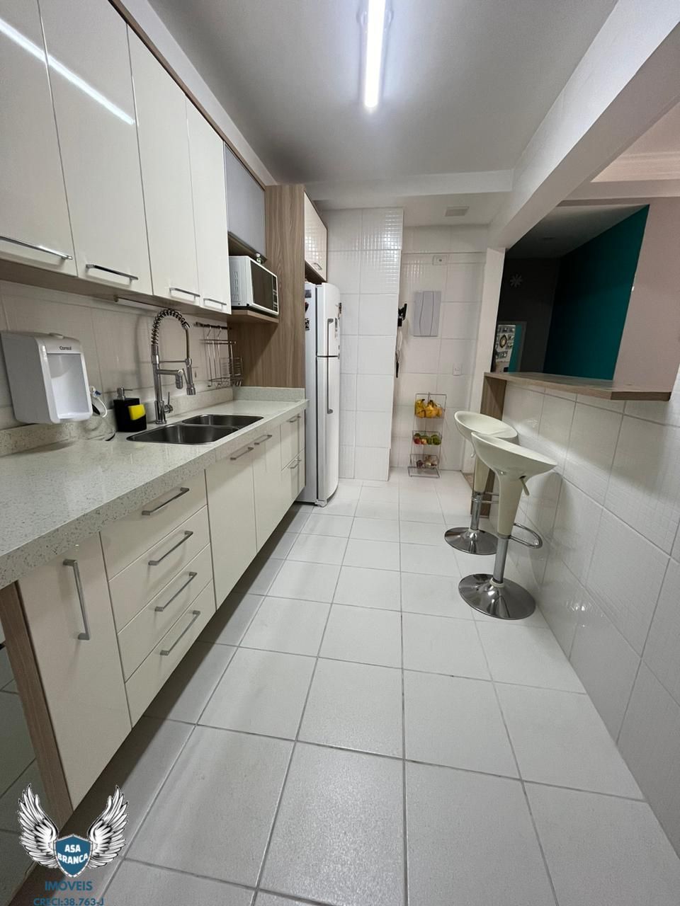 Apartamento à venda com 2 quartos, 55m² - Foto 3