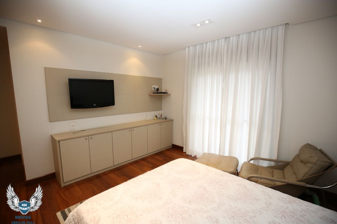 Apartamento à venda com 3 quartos, 240m² - Foto 29