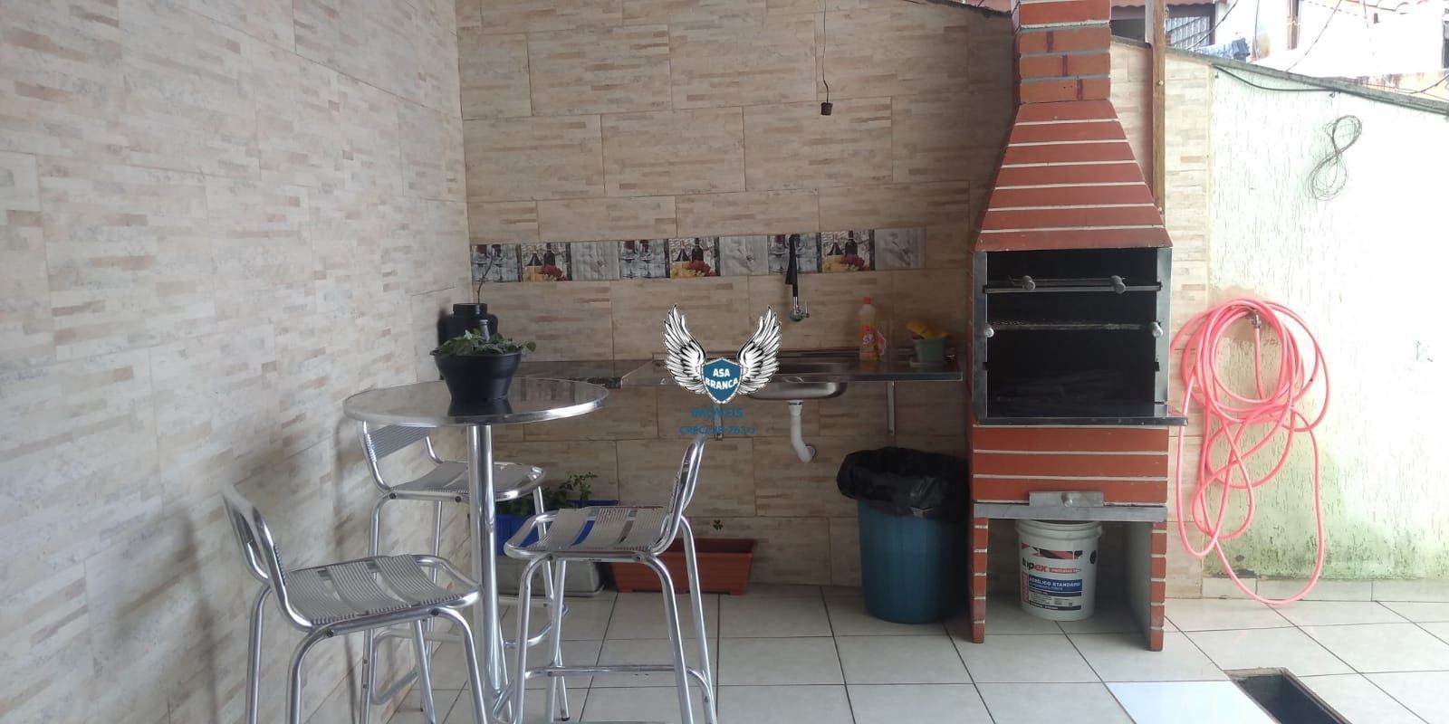 Lindo Sobrado, 4 suítes, escritório, dependência p/ empregado, 4 vagas de garage