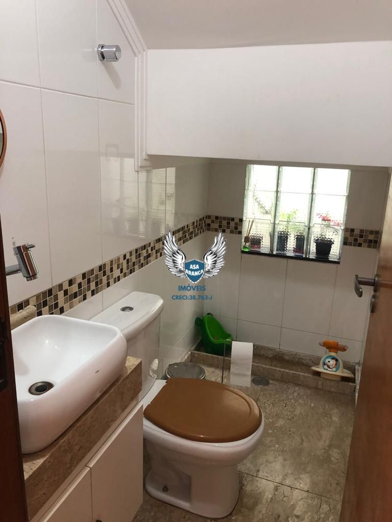 Sobrado no tremembé com 03 suítes