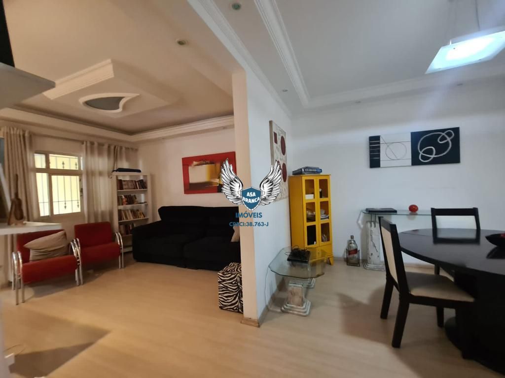 Casa térrea na casa verde com 04 dormitórios sendo 02 suítes