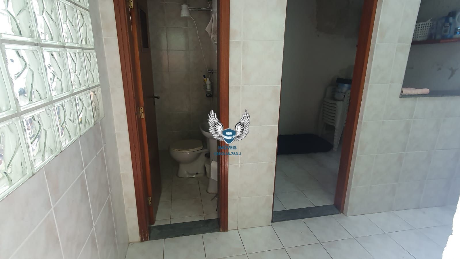 Sobrado 04 quartos sendo 03 suites , 05 vagas de garagem e piscina
