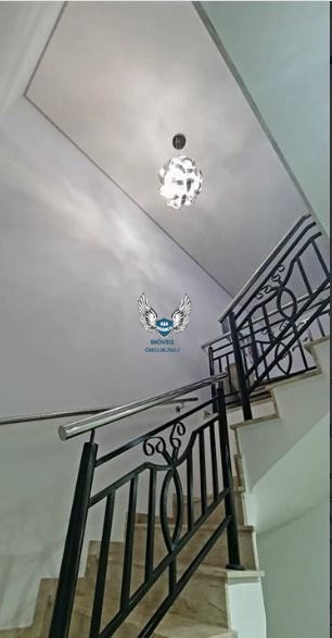 Sobrado em condomínio fechado de alto padrão no tremembé