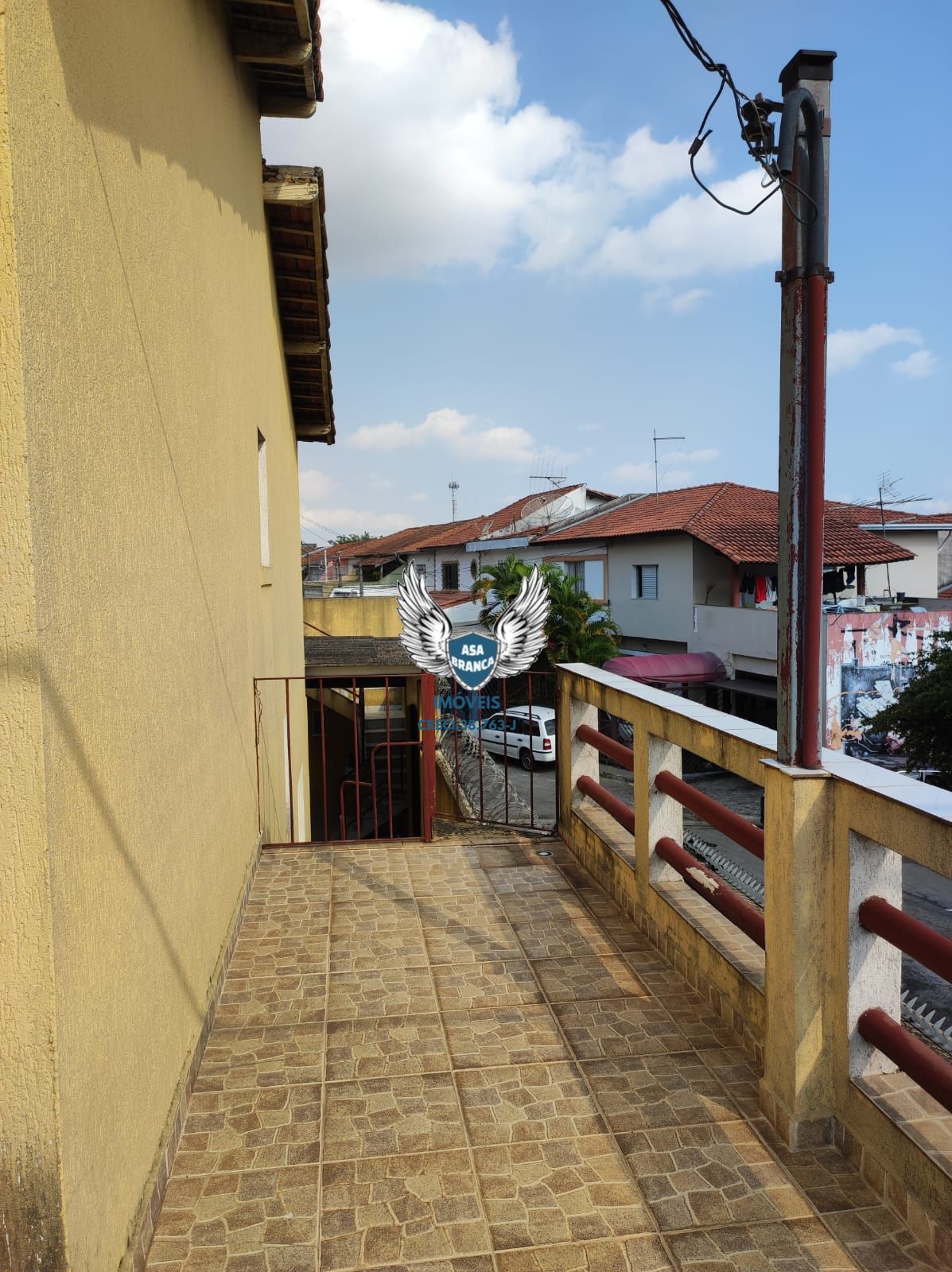 Sobrado no jaçana com 02 dormitórios e 02 vagas de garagem + edicula