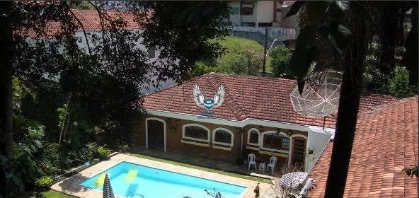 Casa térrea no tremembé com 04 dormitórios sendo 02 suítes , com piscina